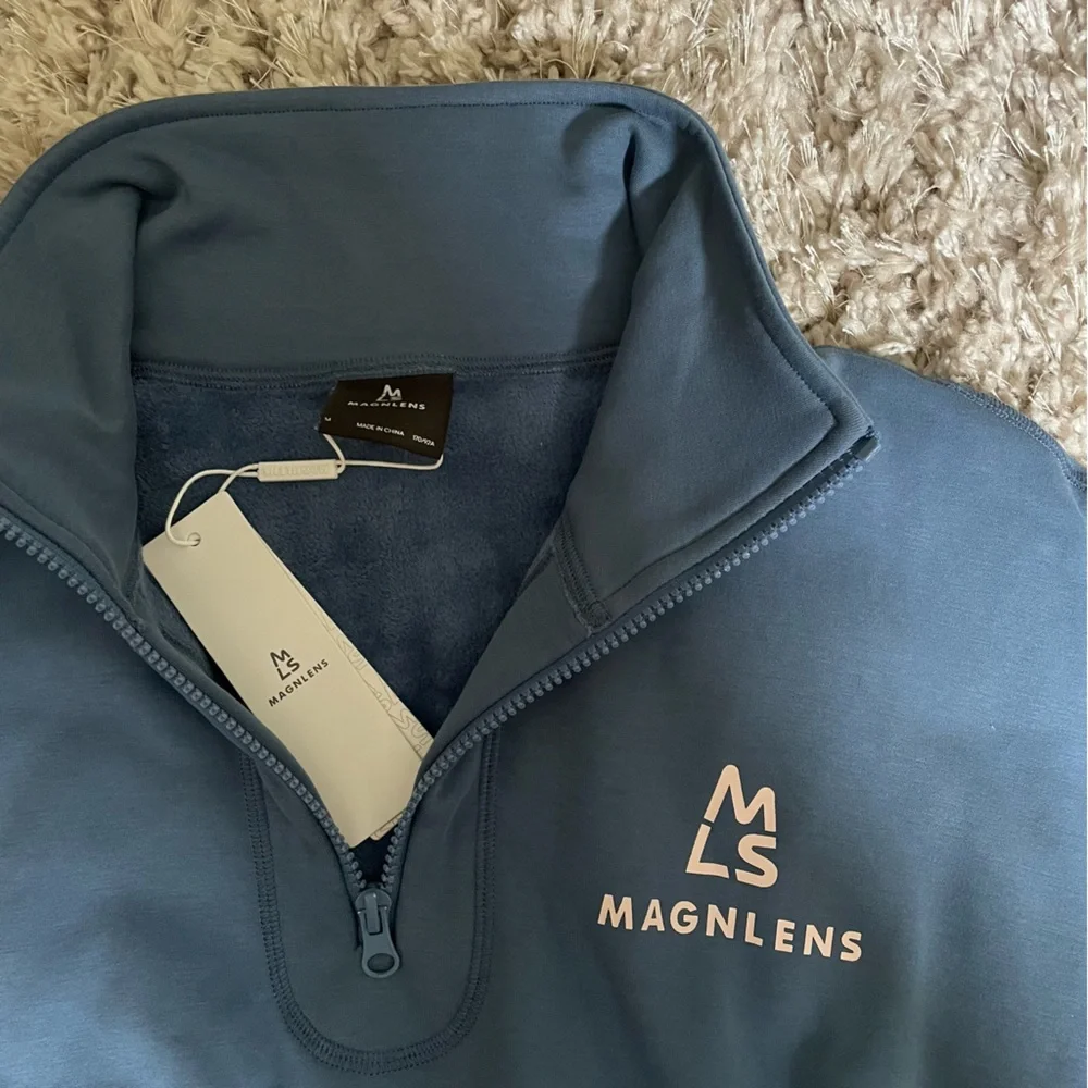 Magnlens Women’s Lady’s Club Cropped Hoodie size medium - Picture 5 of 6